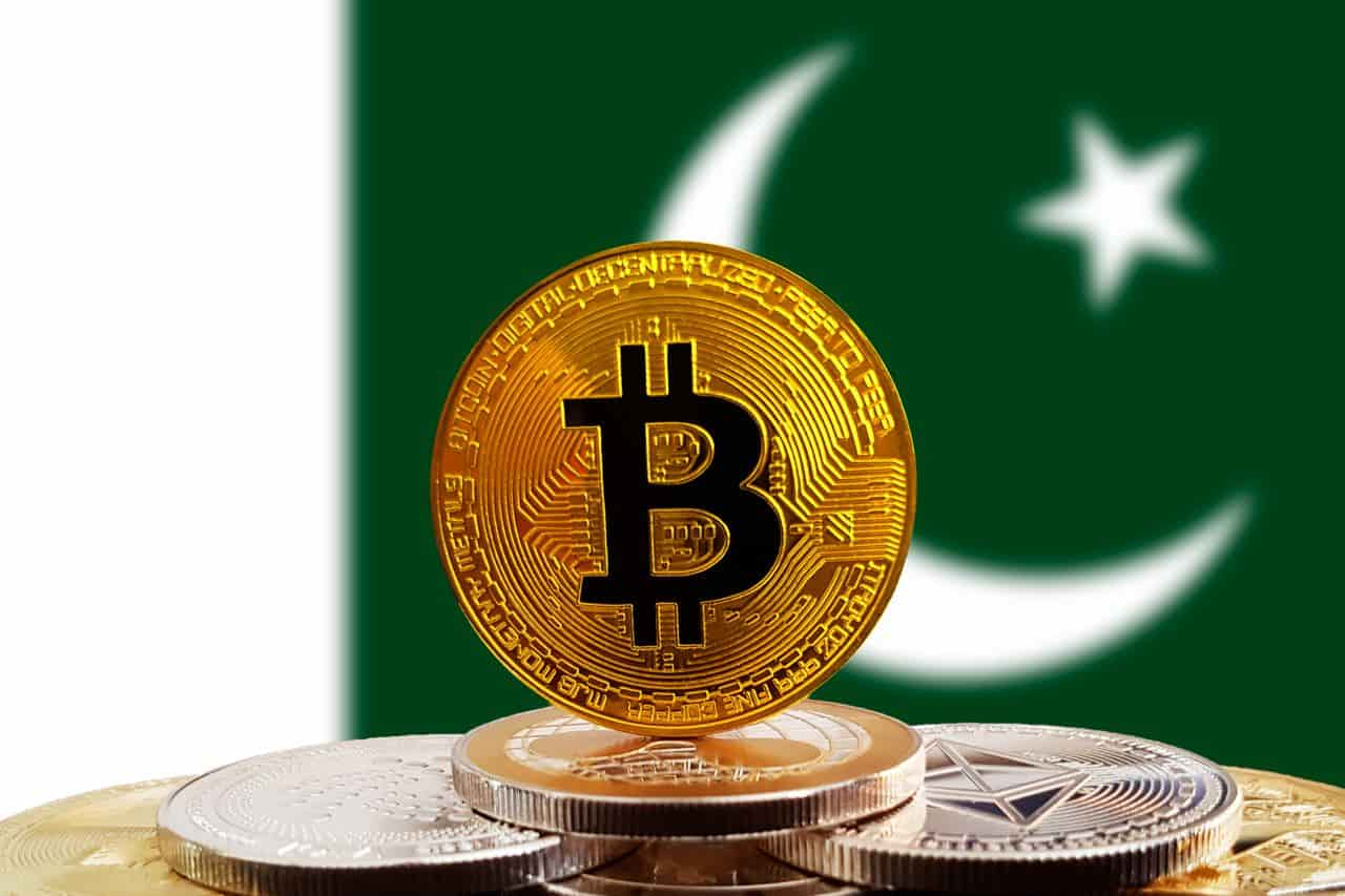 Bitcoin pakistani rupee exchange rate history (BTC PKR) August 