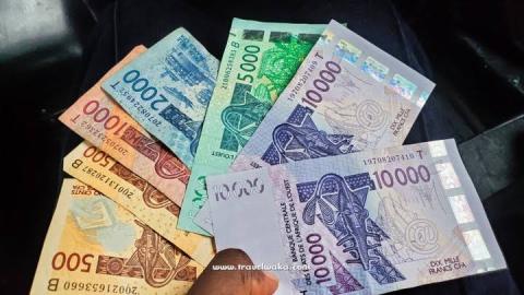 1 CAD to NGN - Canadian Dollars to Nigerian Nairas Exchange Rate