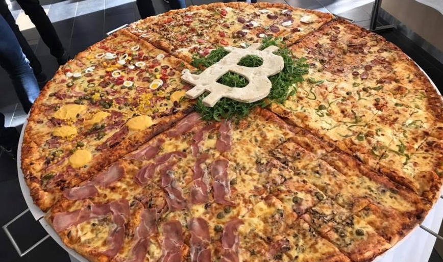 Celebrating Bitcoin Pizza Day: the Time a Bitcoin User Bought 2 Pizzas for 10, BTC