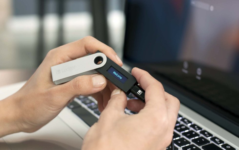 How To Setup Ledger Nano S | CitizenSide