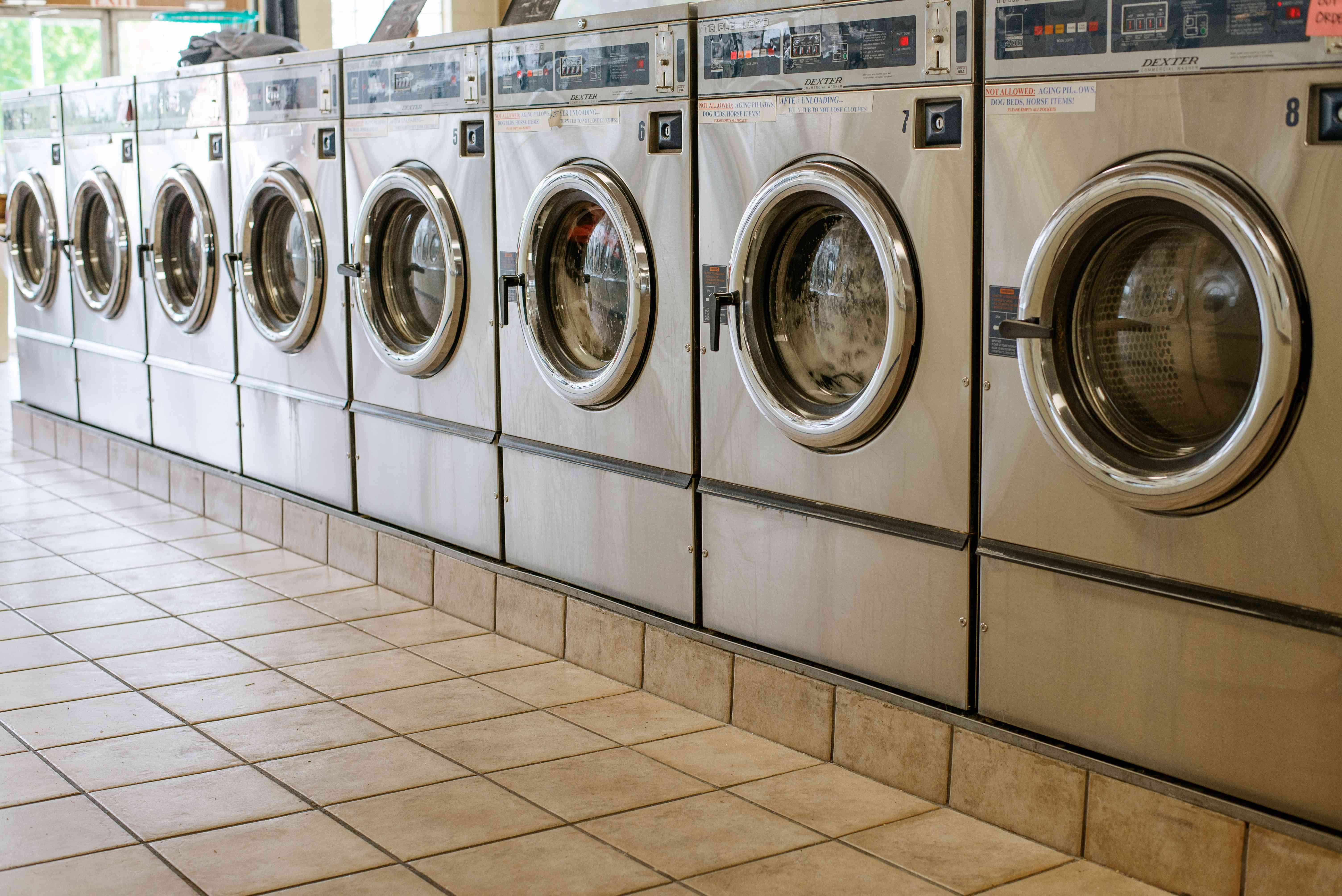 24 Hour Coin Laundromat in Brampton, Etobicoke & Toronto