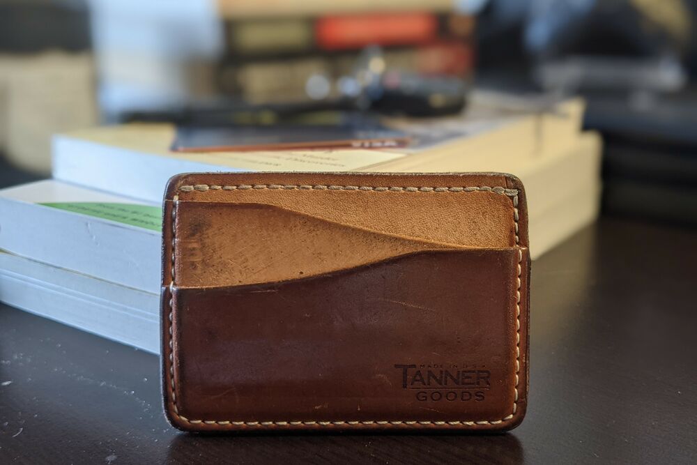 27 Best Slim Wallets for Men ( Minimalist EDC Wallet Review)