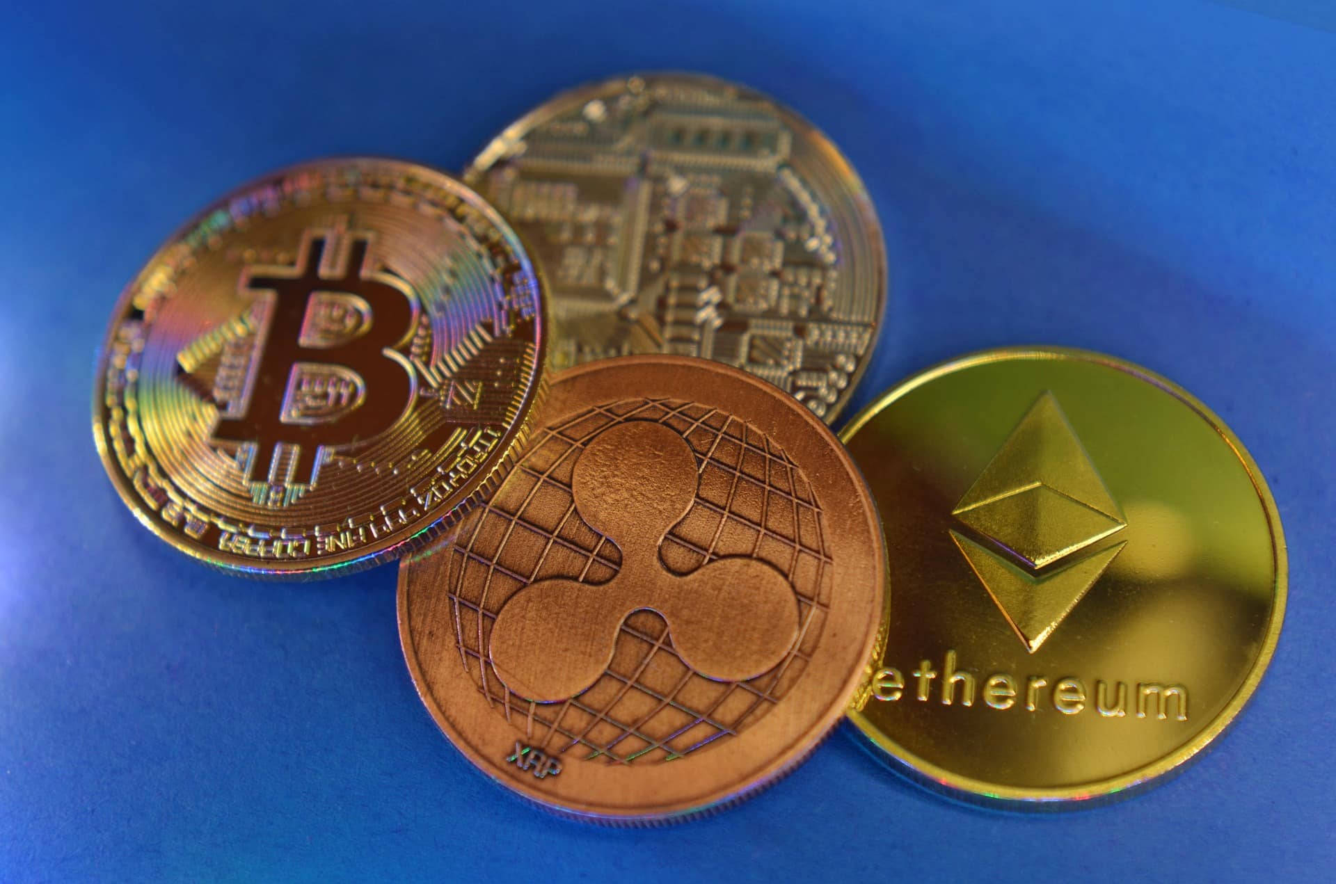 8 Best Cryptocurrencies for Long-term Investment in 