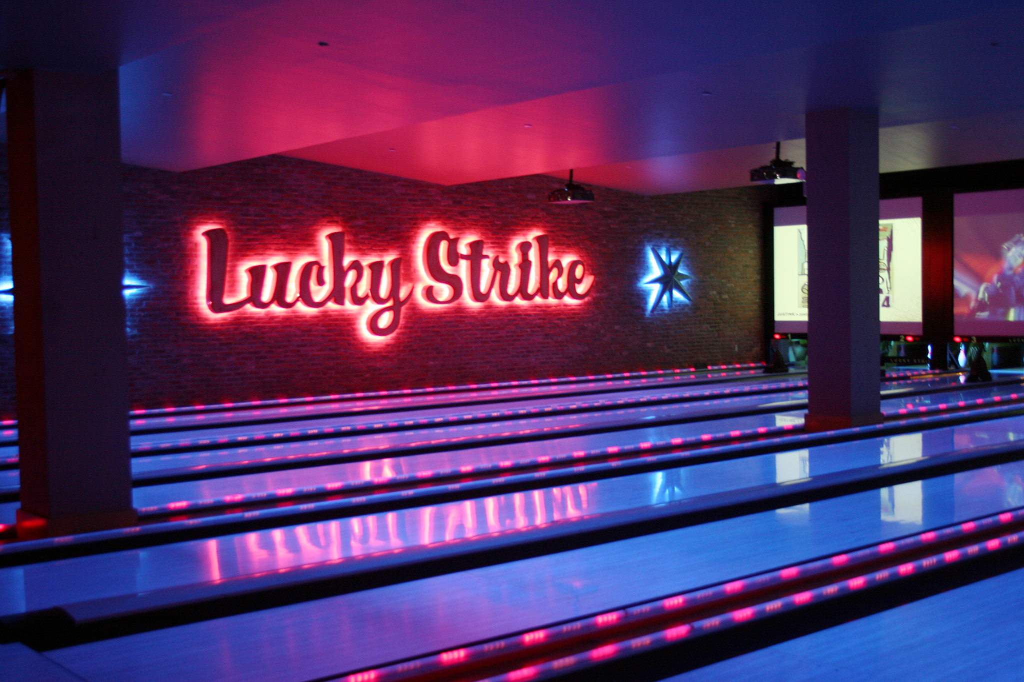 Lucky Strike | L.A. LIVE