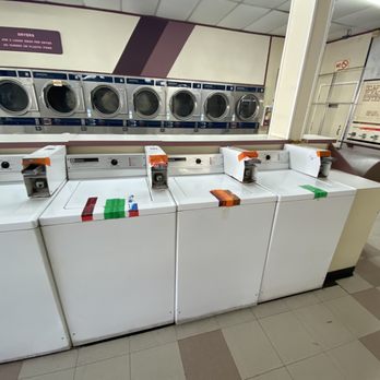 Laundry Service West Hollywood - Laundromat - Wash And Fold