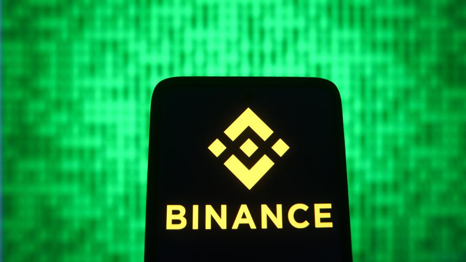 Binance US Review: Worth Using in ? + Fees & Features