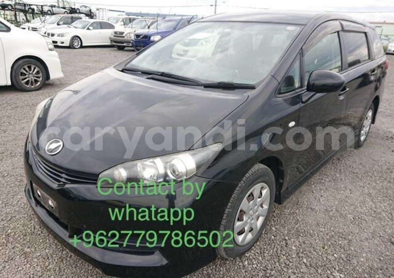 Buy used toyota wish white car in bujumbura in bujumbura - carkugura