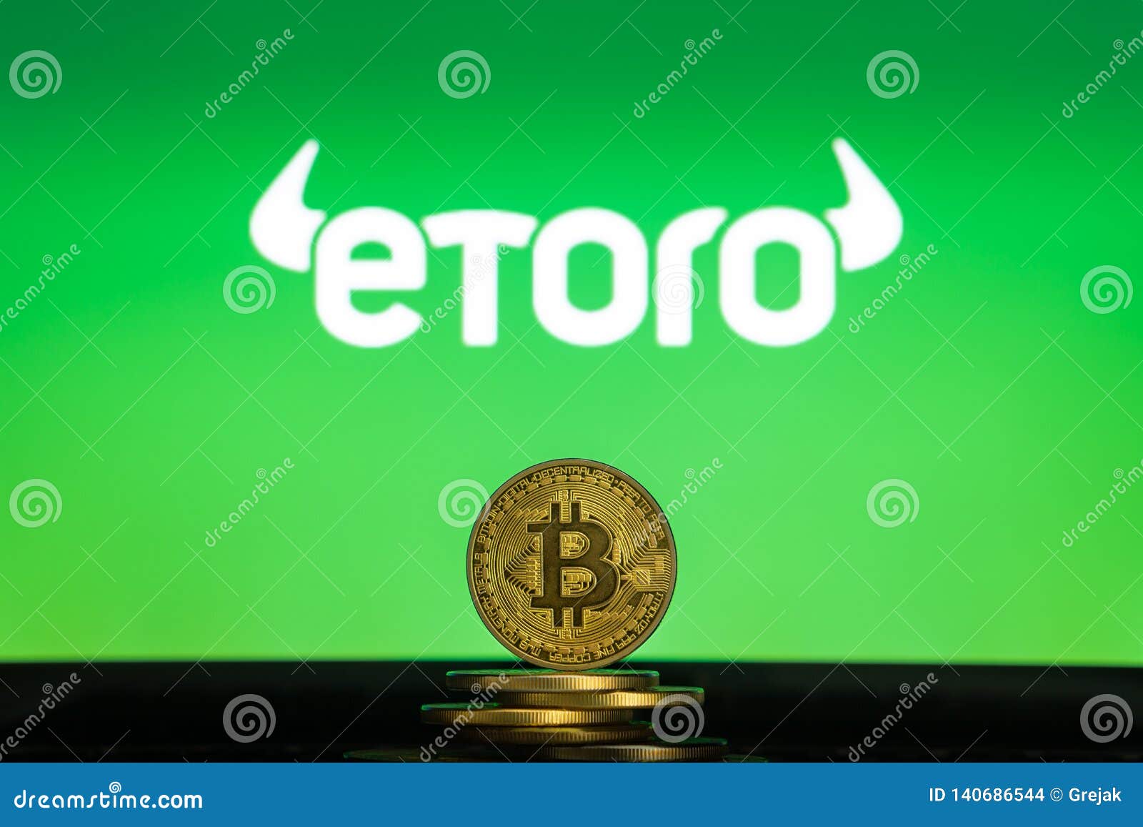 eToro vs. Coinbase: How Do They Compare?