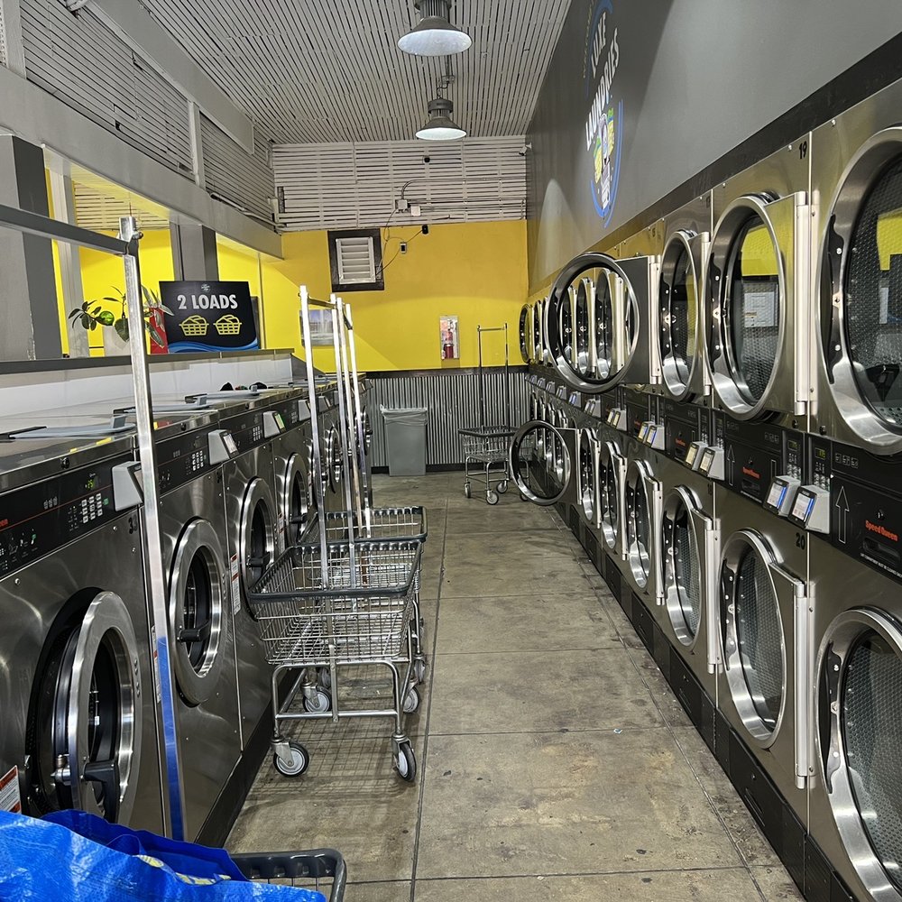 Home | WeHo Wash Express | Your friendly neighborhood laundromat